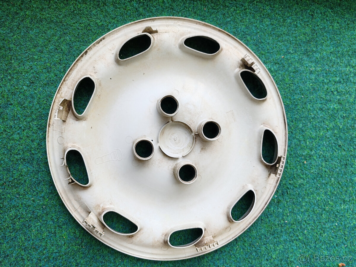 Poklice Volvo - 15" - orig. - 1ks - 3