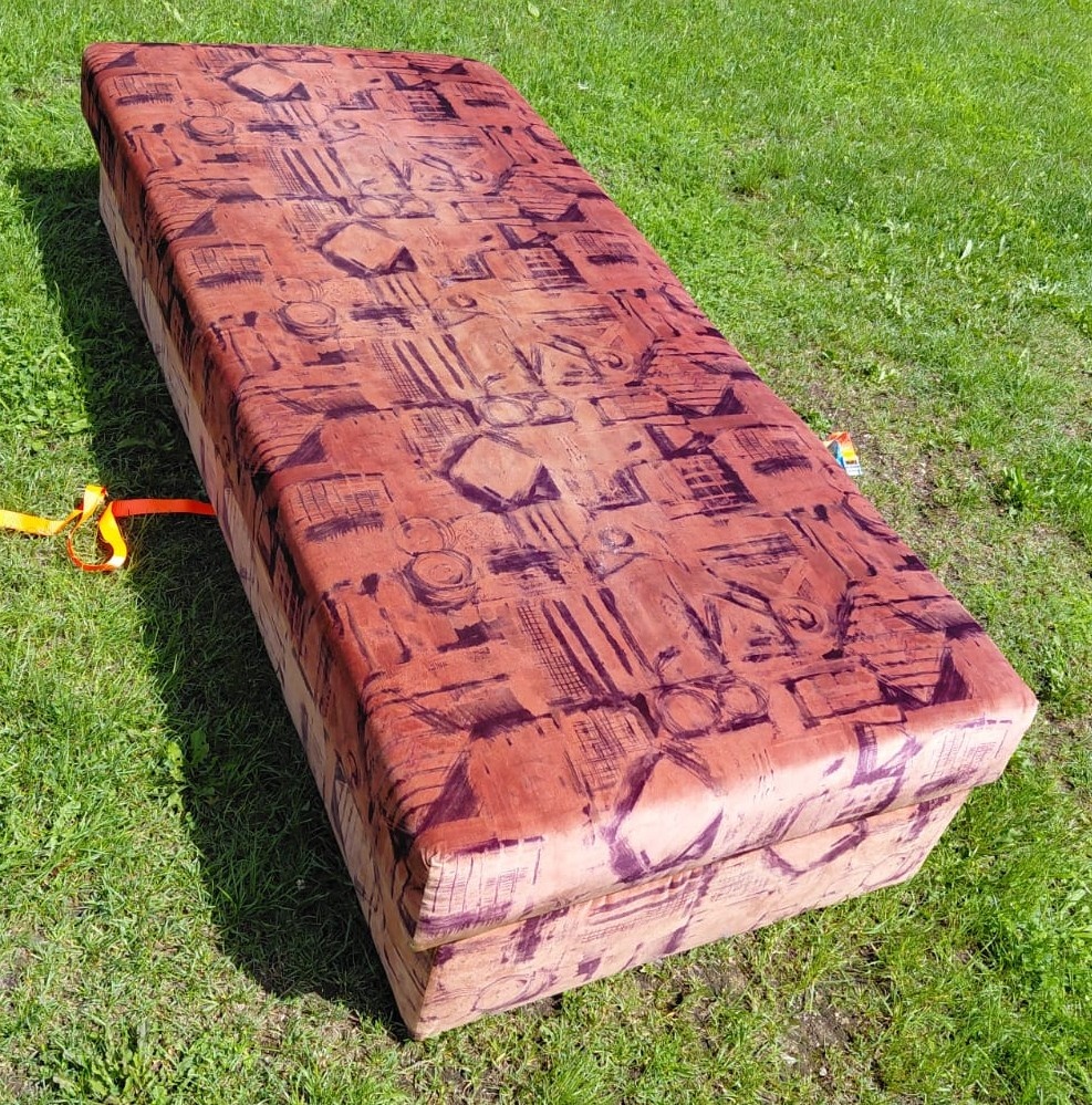 Daruji postel s úložným prostorem - 3