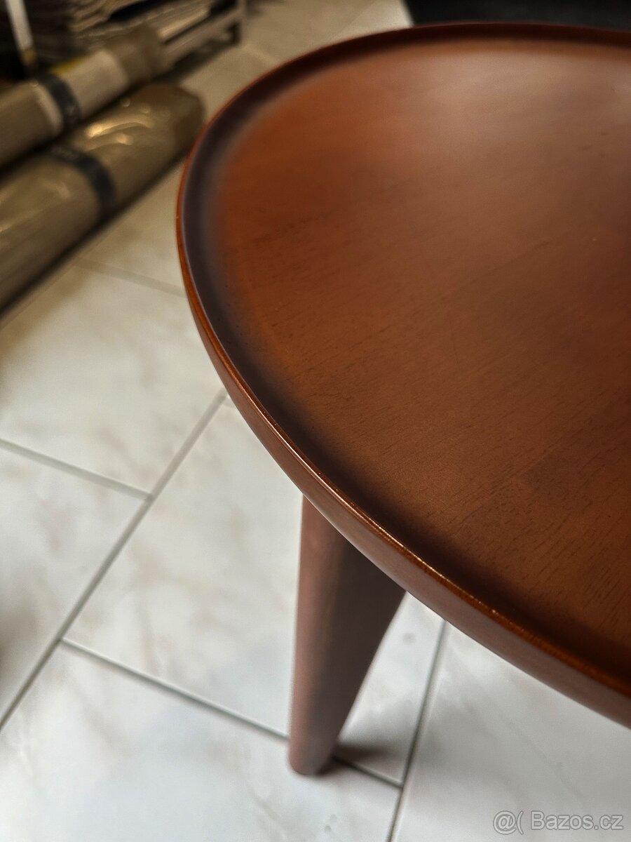 Stoliček Tray Coffee Table - 3