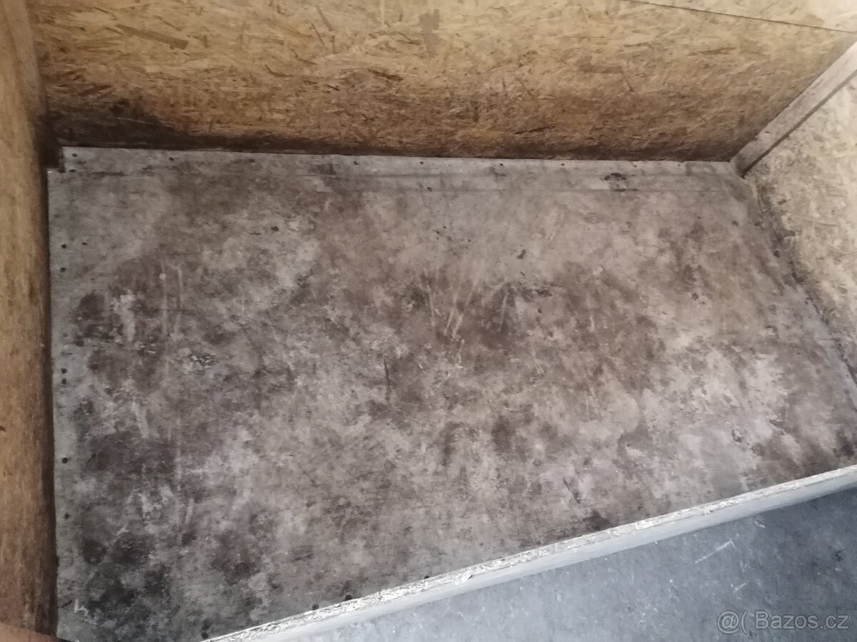 Koje na uhlí s osb desek - 3