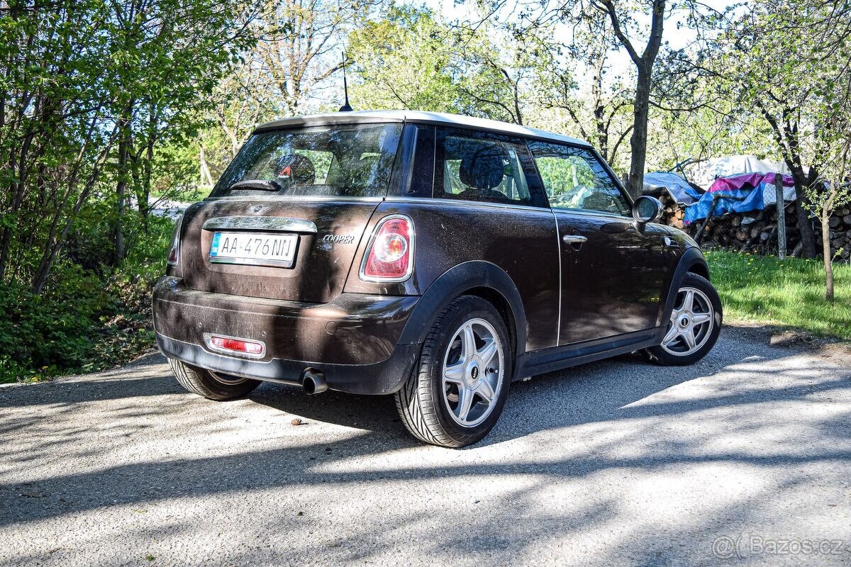 Mini Cooper R56 1.6benzín 90kW 2010 3dv. M6 - 3