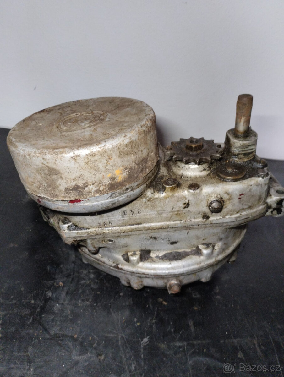 ČZ 98 - motor - 3