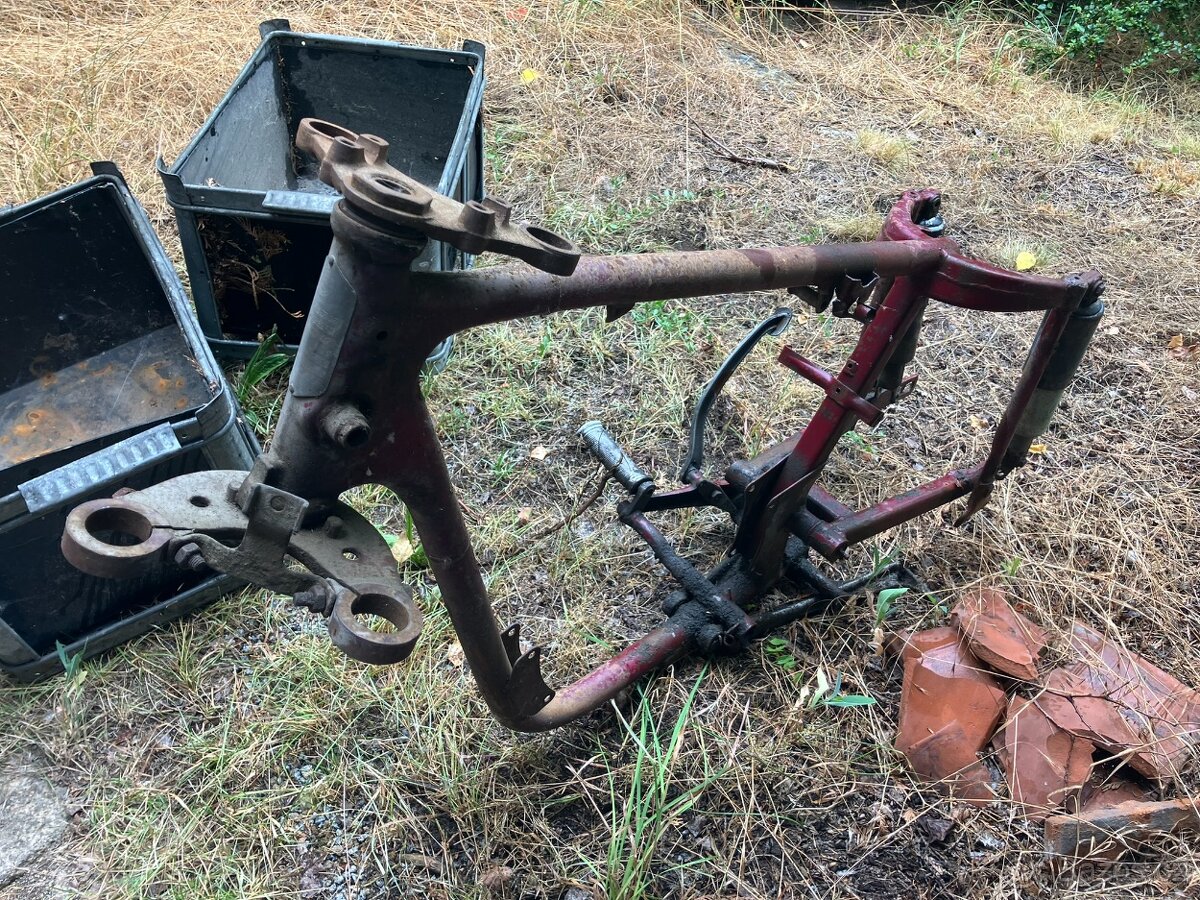 Čz 250/455 rám včetně štítku - 3