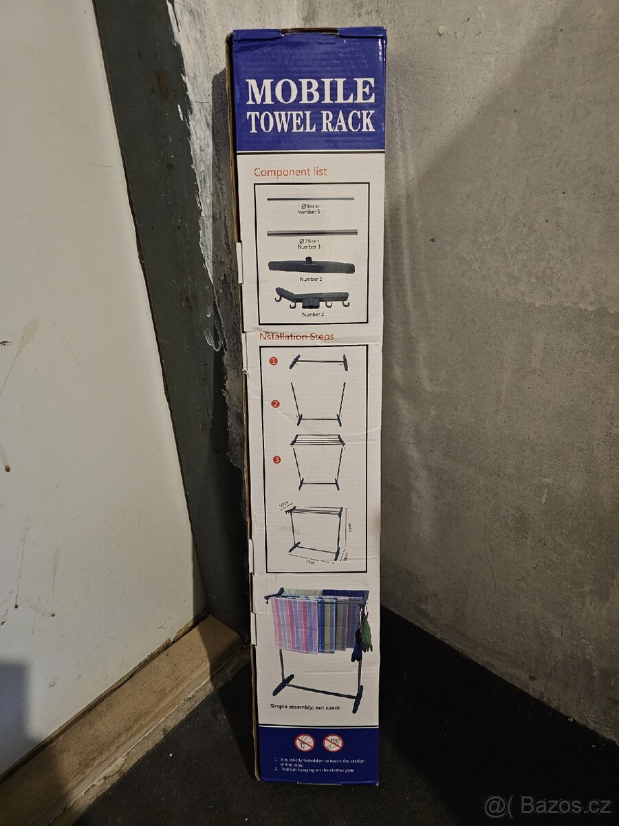Mobilní věšák - 3