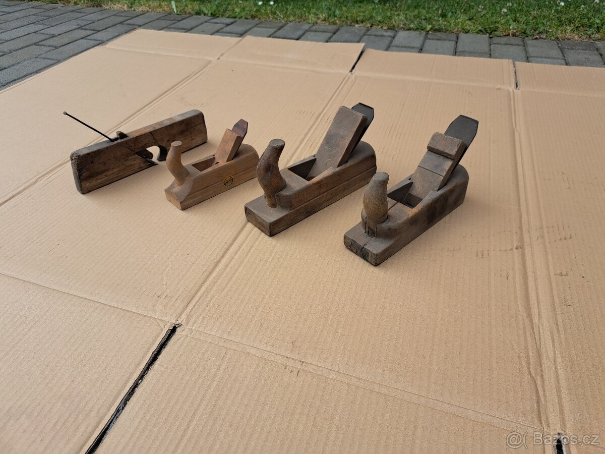 Staré ruční hoblíky na dřevo - 3