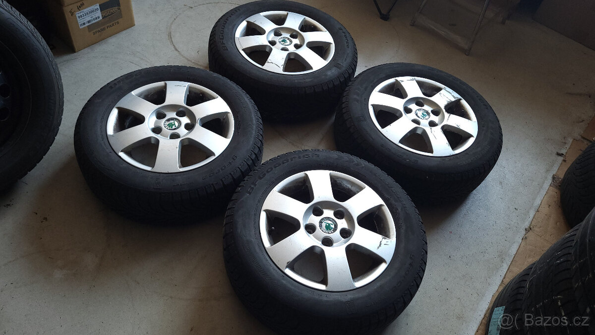 Original zimní ALU kola 15" 5x112 Škoda Octavia II. - 3