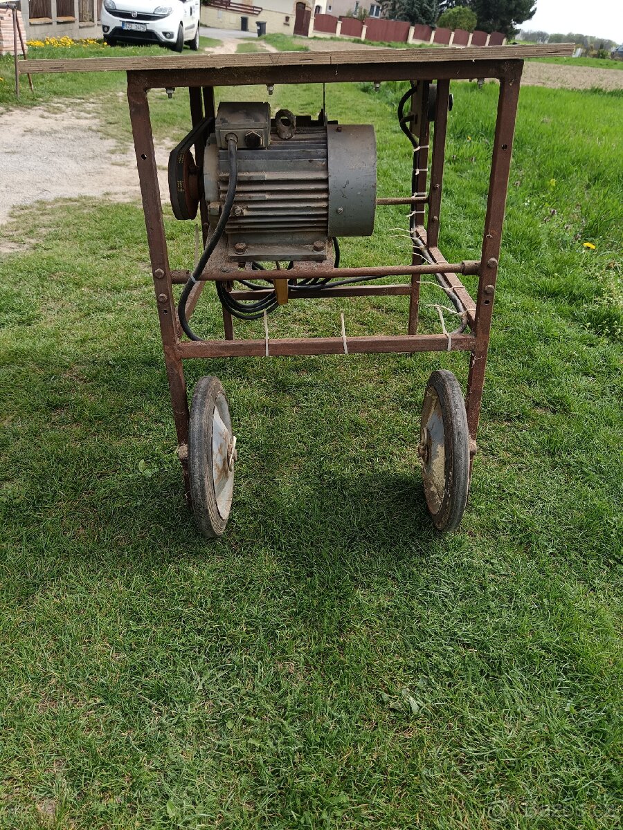 Stolní kotoučová pila - 3