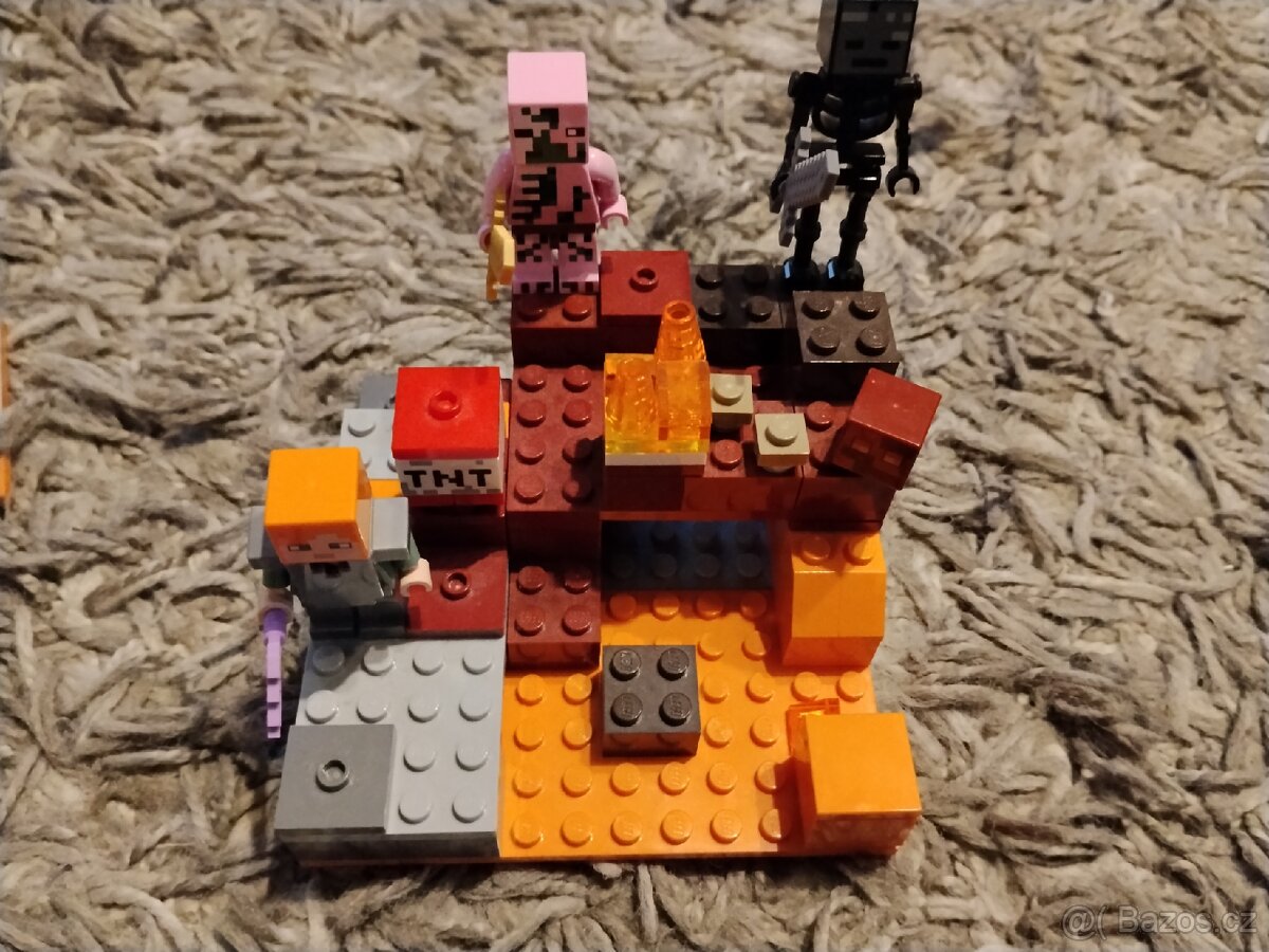 lego Minecraft aréna + nether - 3