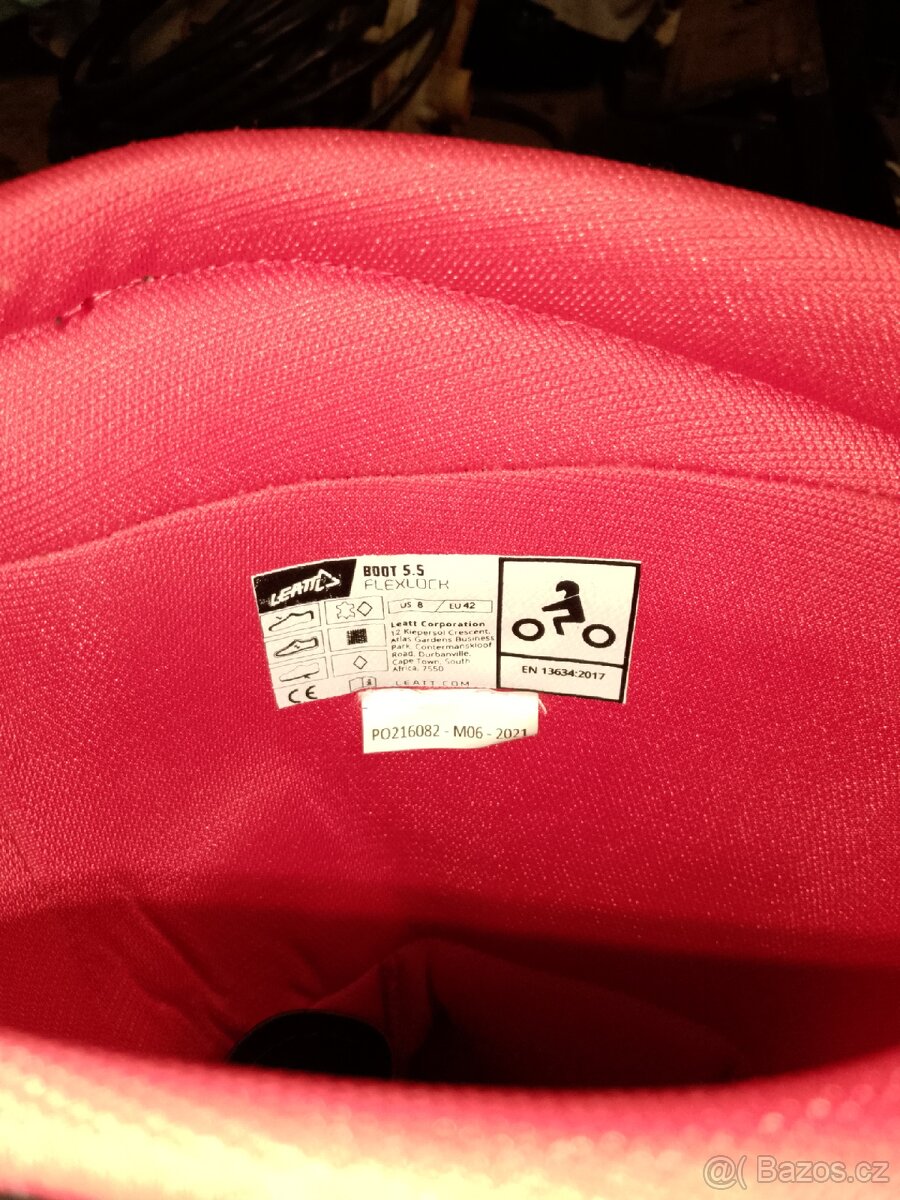 LEATT boty 5.5 Flexlock Enduro Graphene (2021/2022) 42(8) - 3