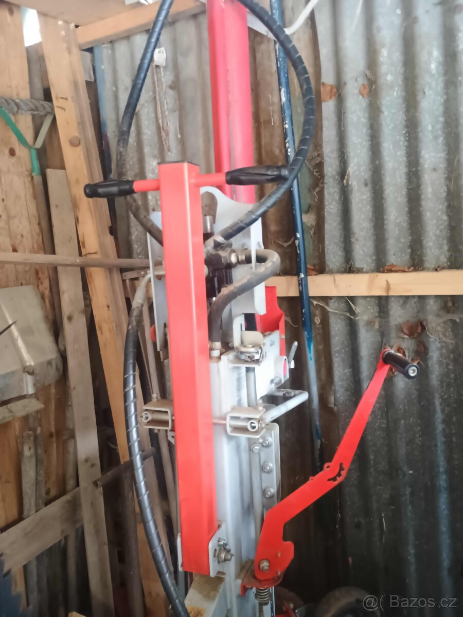 štípačka na dřevo VARI benzinový motor - 3