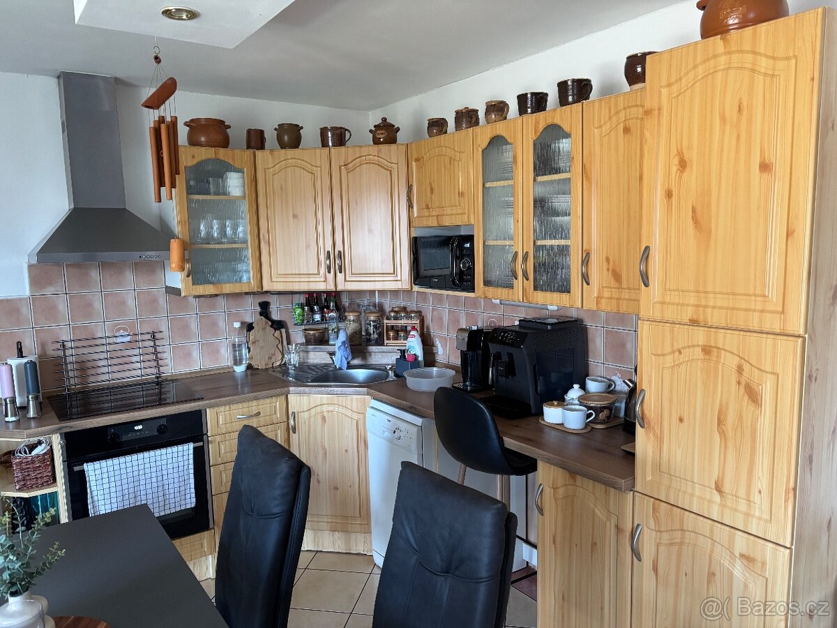 Prodám starší kuchňskou linku - 3