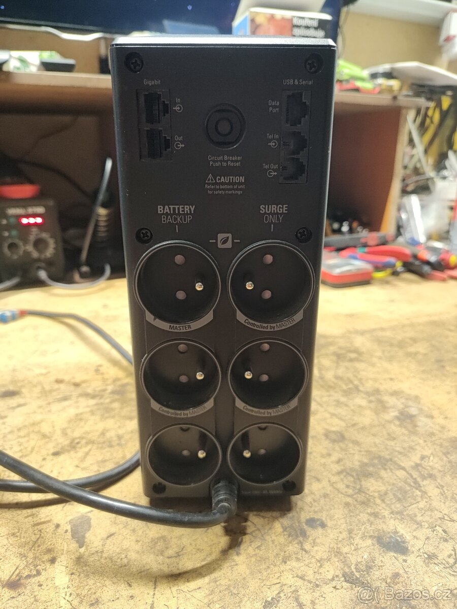 APC Back-UPS pro 900 - 3