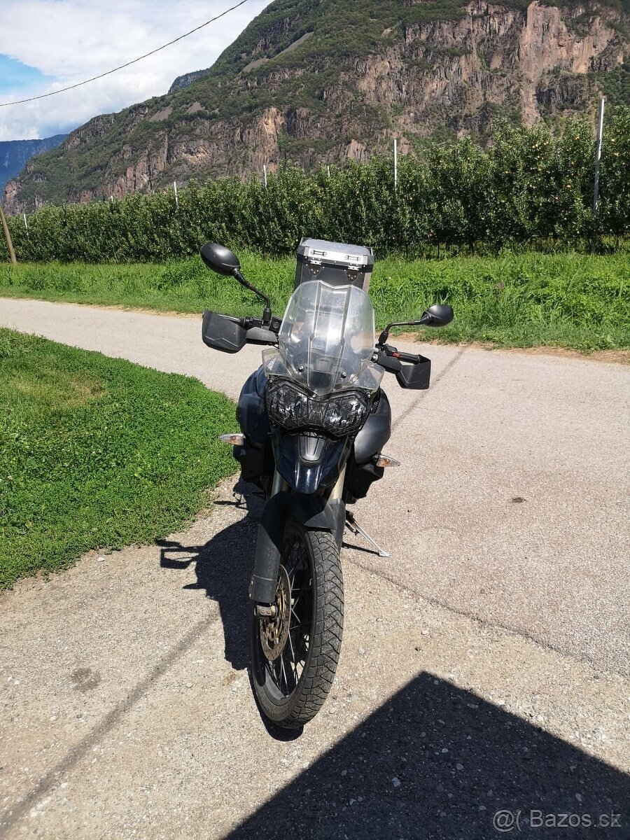 Rozpredám Triumph Tiger 800 XC , s TP - 3