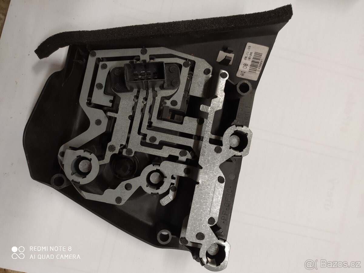 Zadní světla BMW 3, návod 318 ti, koberecky - 3