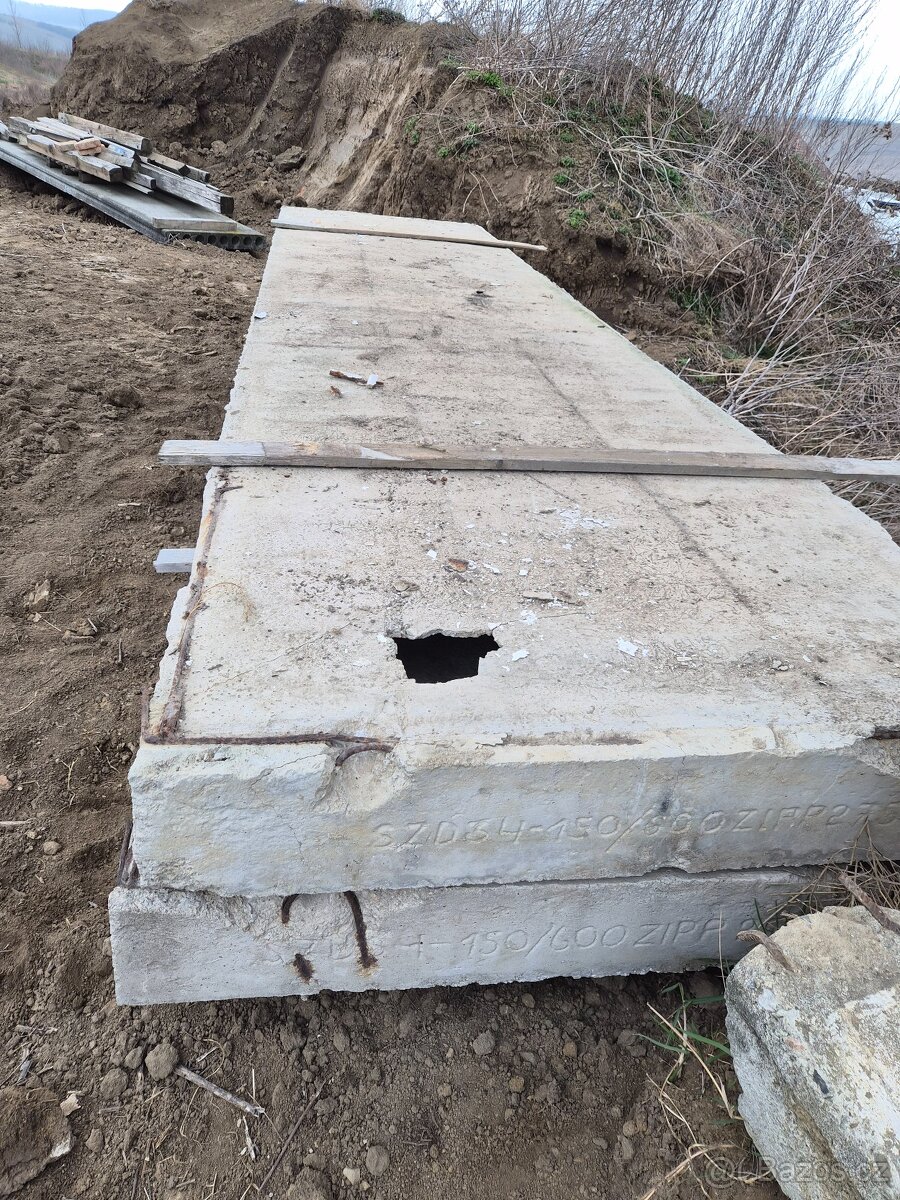 Stropní skořepinové panely - 3