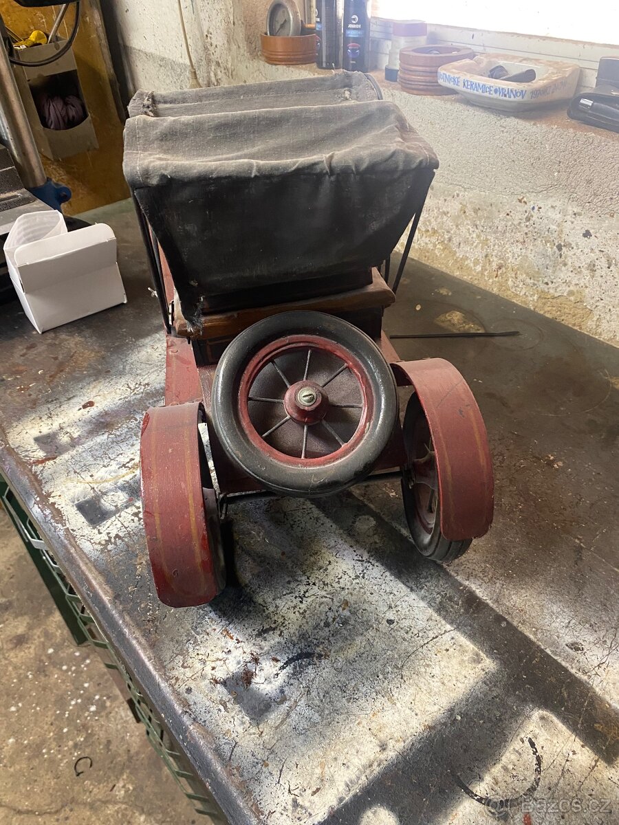 Plechové auto - 3