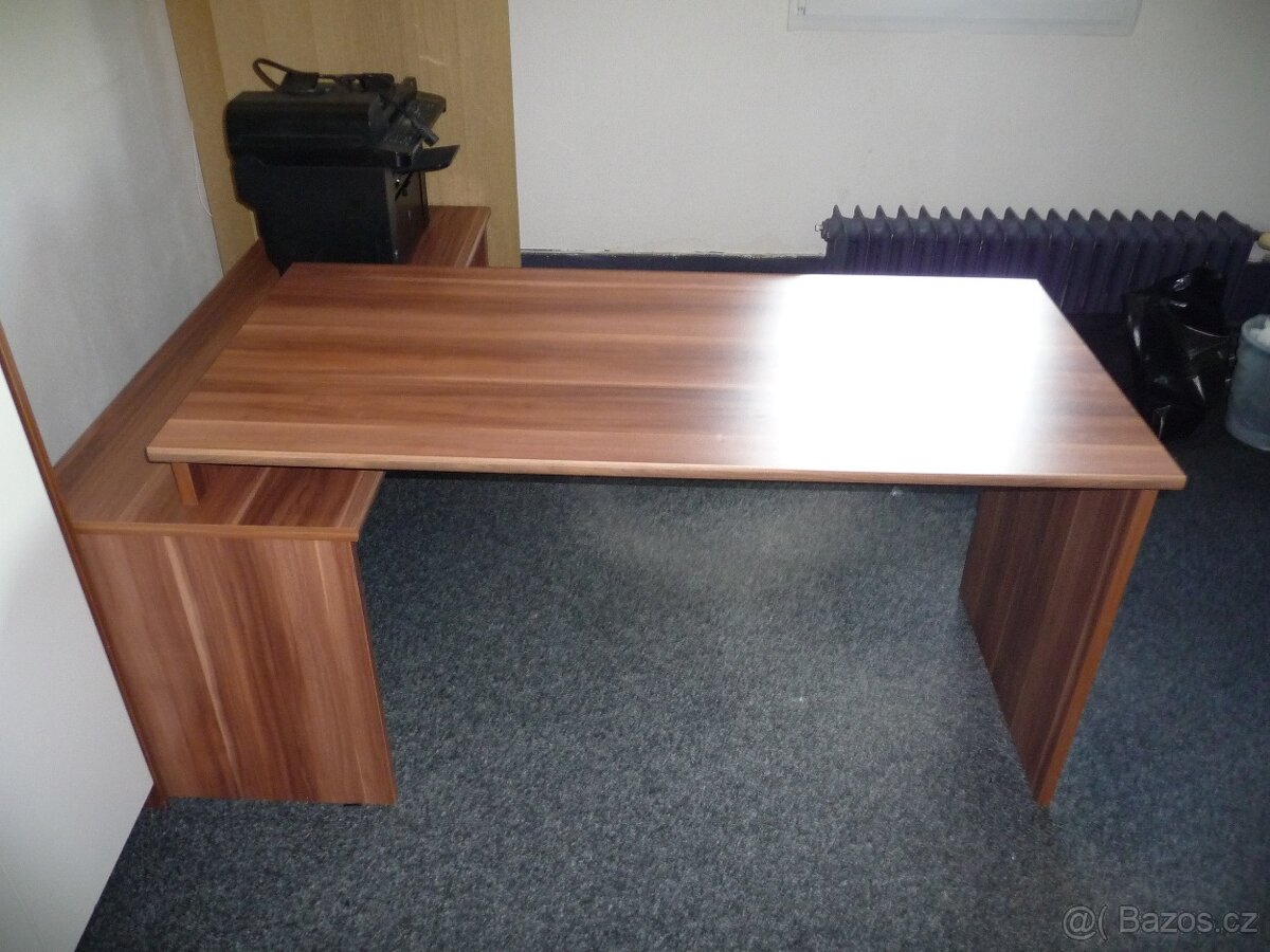 Kancelářský-studentský stůl - 3
