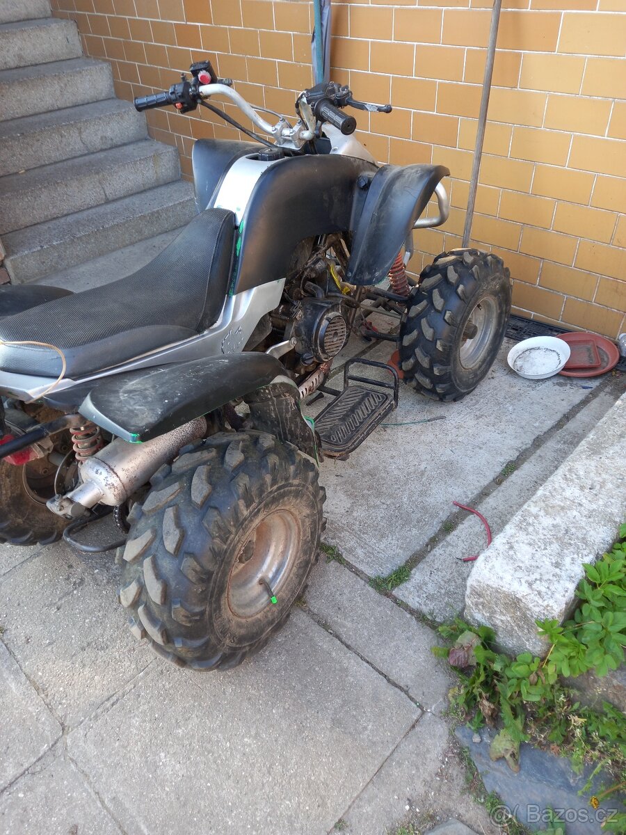 Prodám čtyřkolku 150 ccm