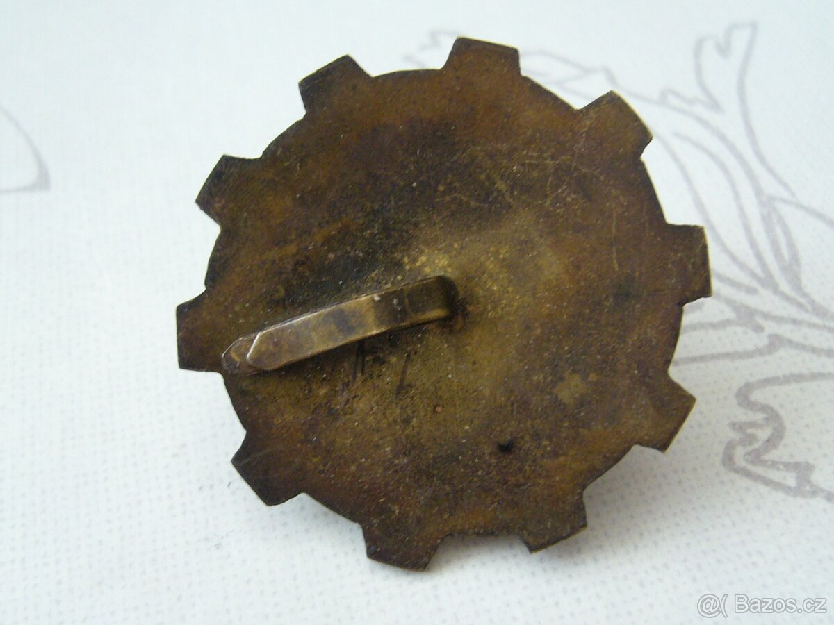 Odznaky Tesla a 1. máj - 3