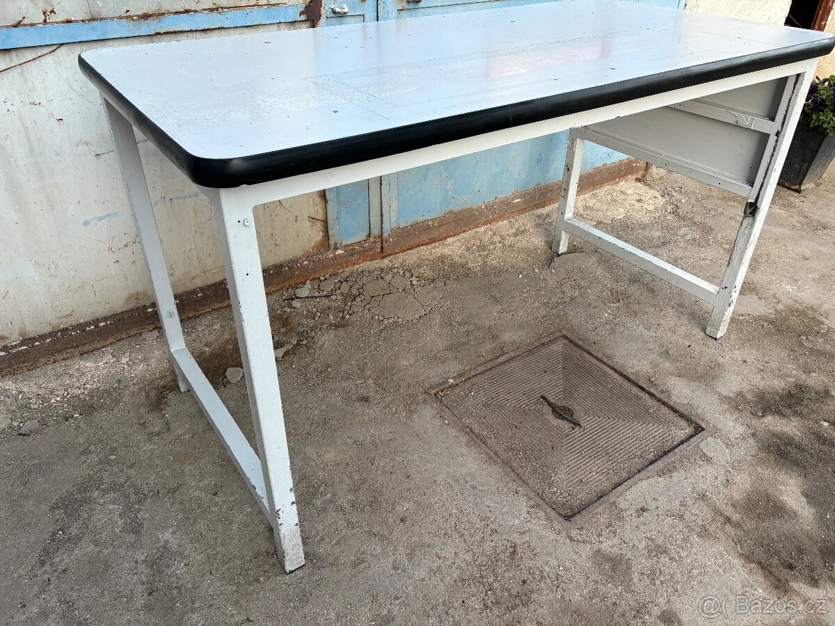 Ponky, pracovní stoly - 3