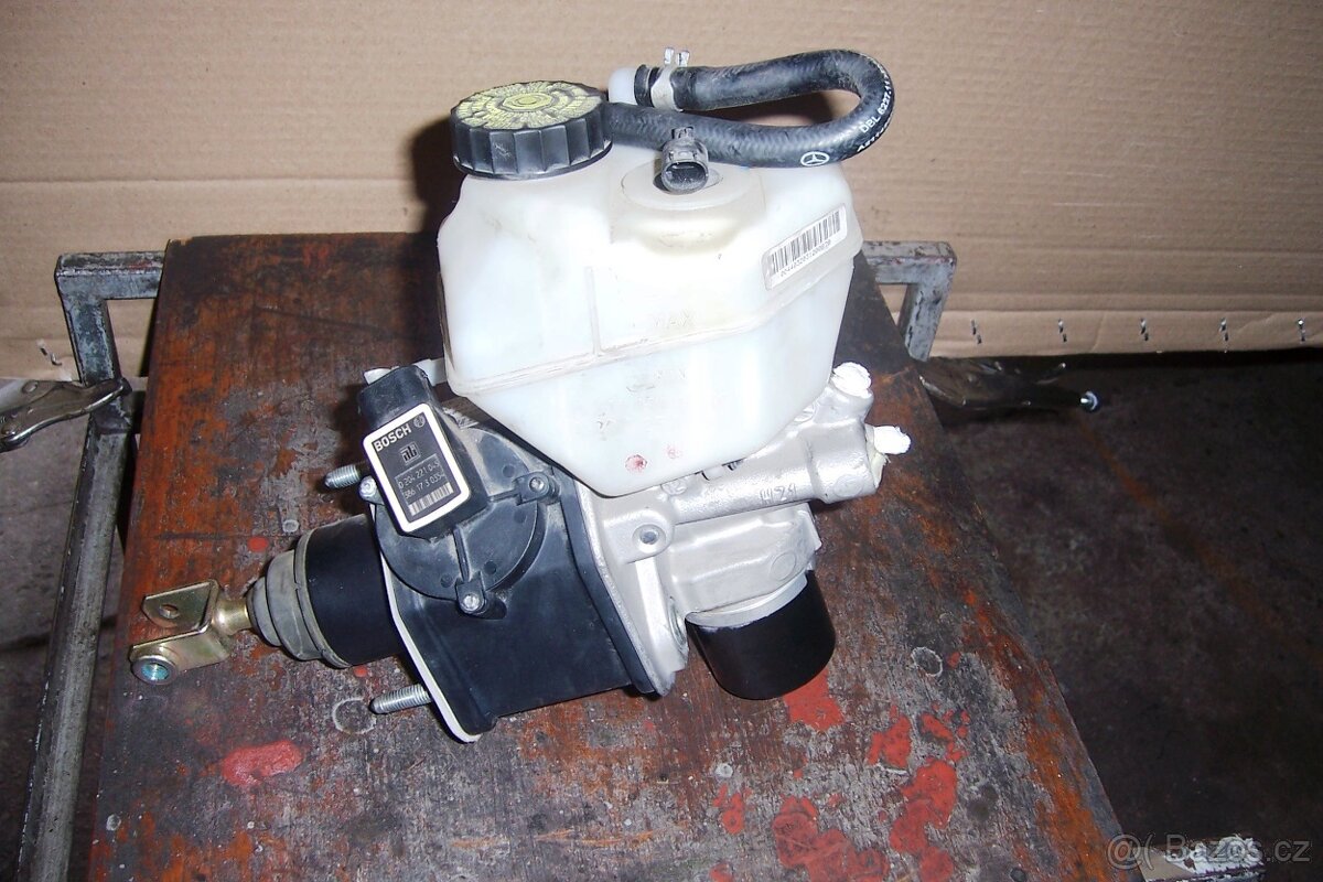 Mercedes E W211 320 CDi různé náhradní díly - 3