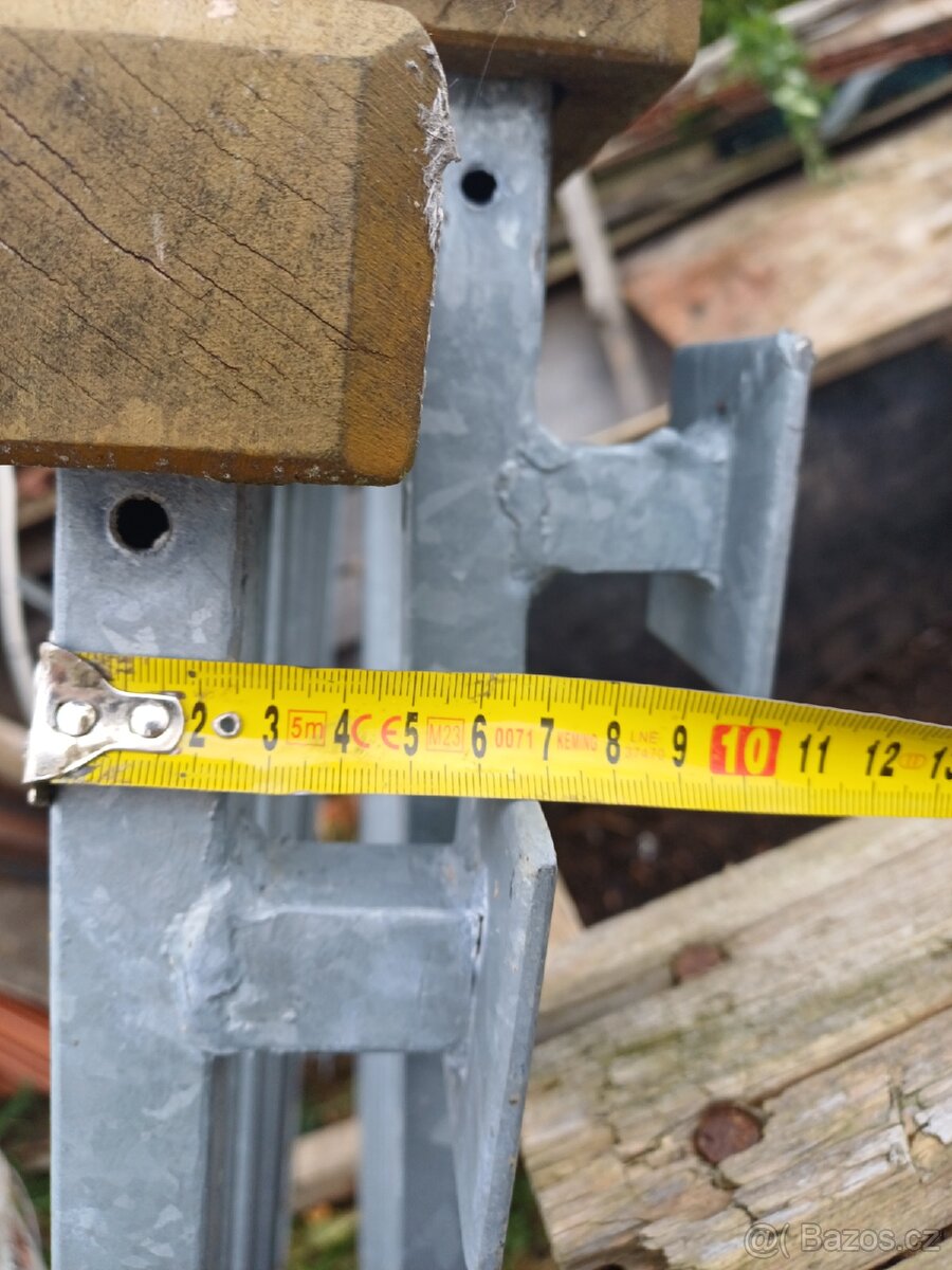 Zábradlí před fr okno - 3