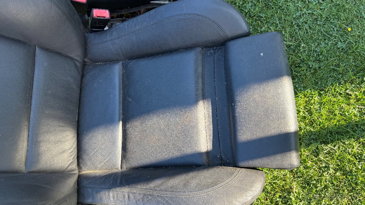 bmw f11 f10 sedačky - 3