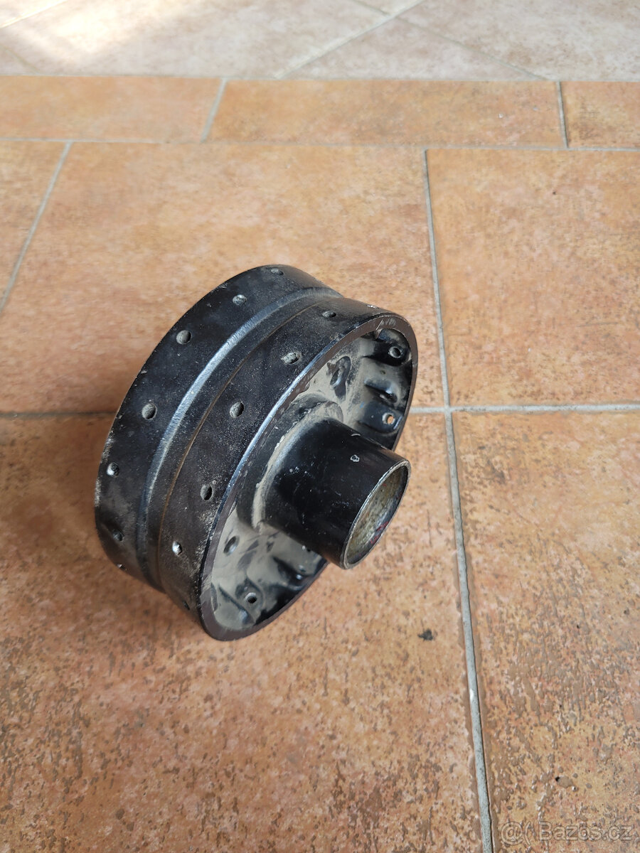 náboj předního kola MZ ETZ - 3