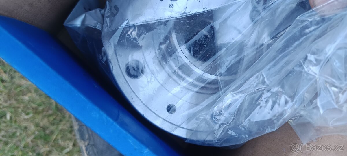 Ložisko GSP Volvo S70/V70 - 3