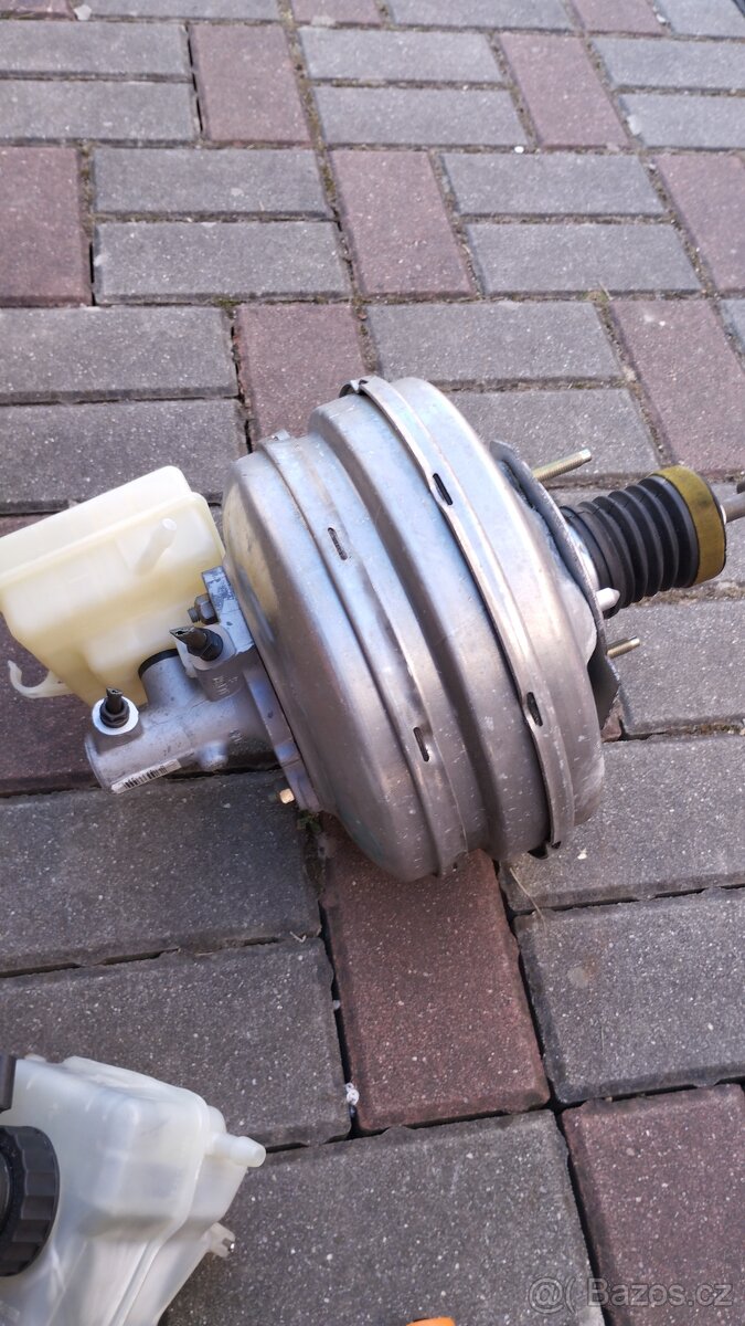 Brzdový posilovač a brzdový válec BMW E61 - 3