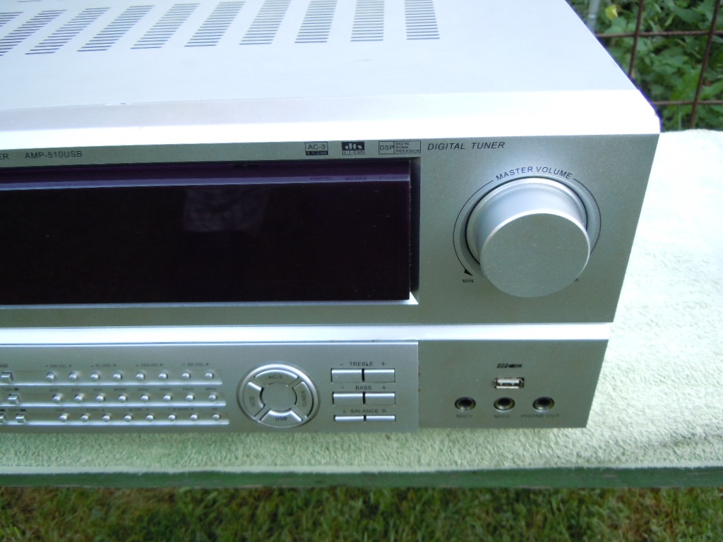 HYUNDAI AMP - 510 USB - 3