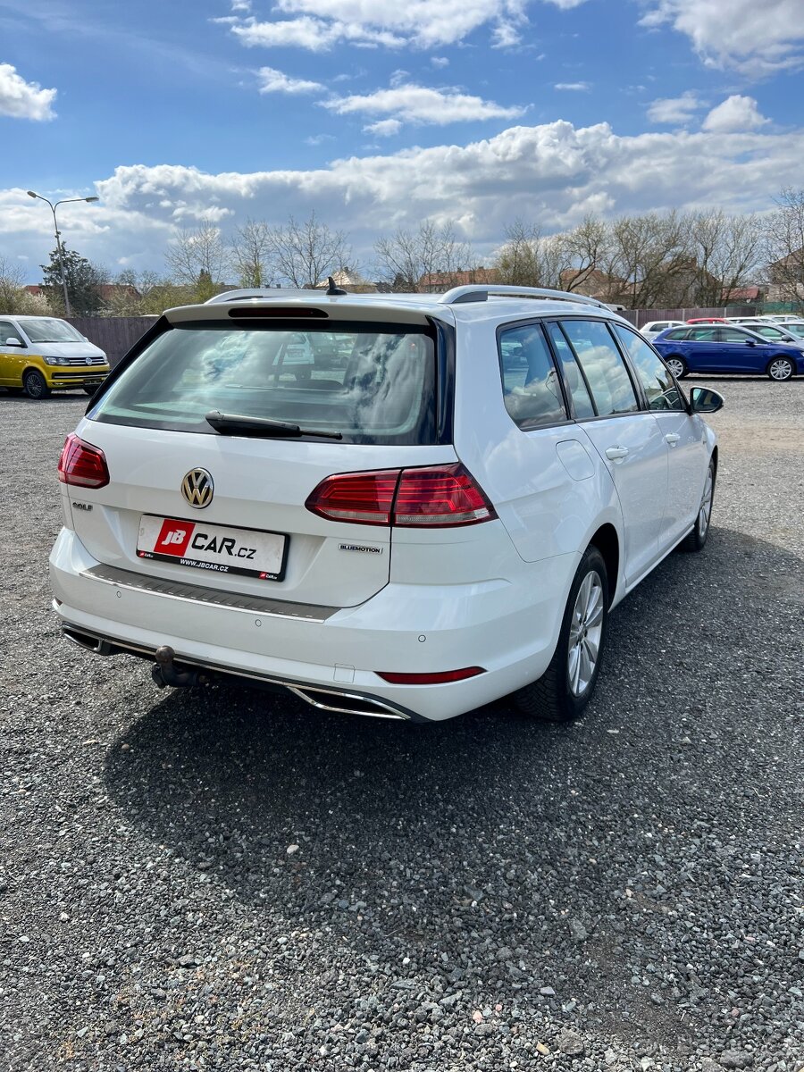 Volkswagen Golf, 1.5 TSI DSG NAVI TAŽNÉ VÝHŘEV 1.M DPH - 3