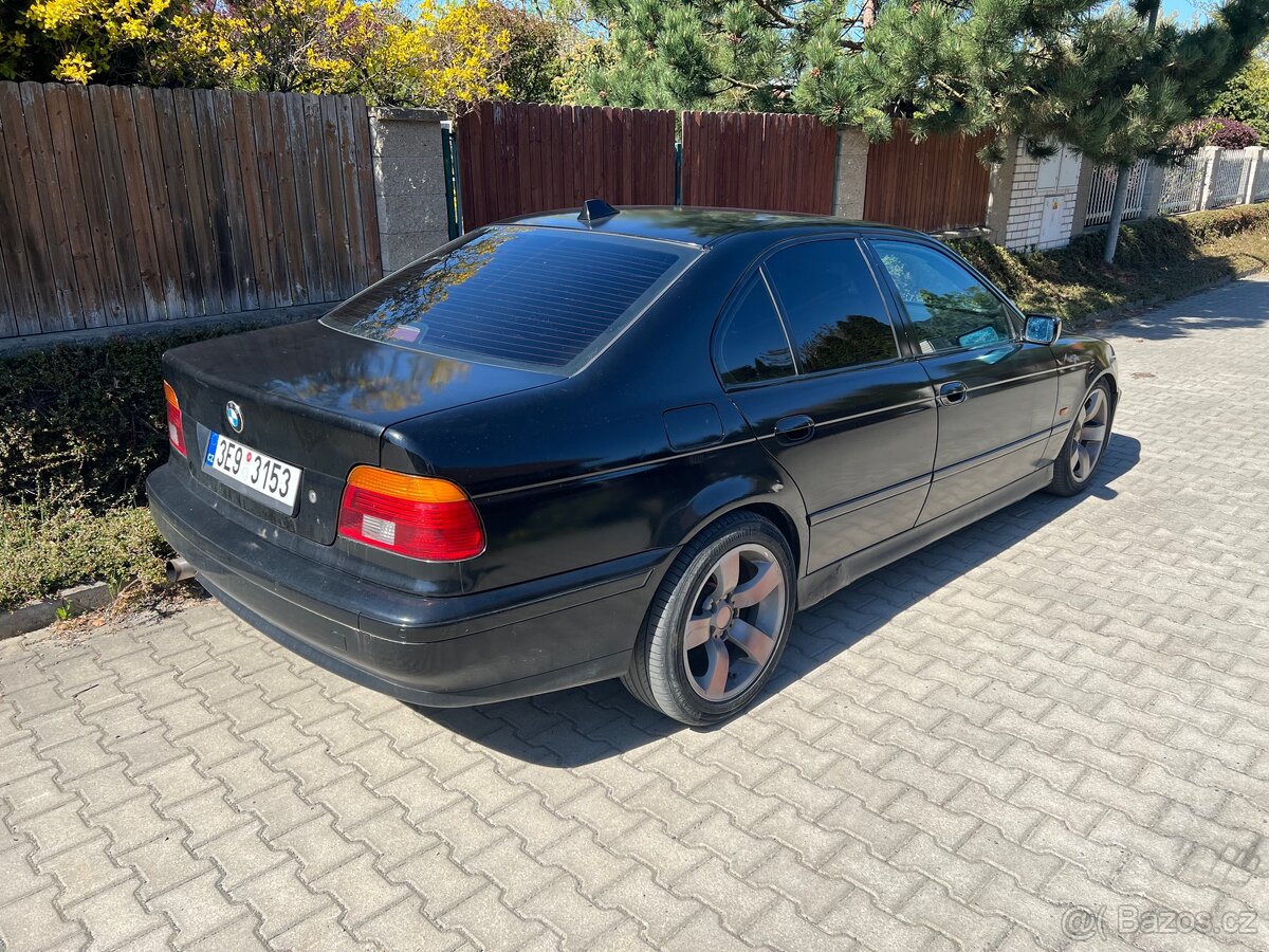 BMW E39 525i - 3