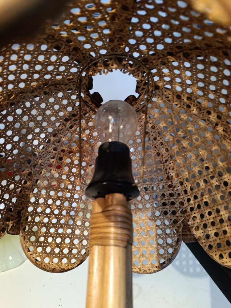 Stolní ratanová lampa - 3