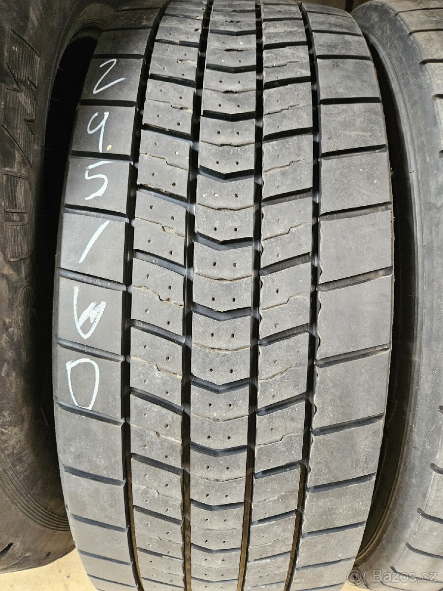 Nákladní pneu 295/60R22,5 2ks - 3