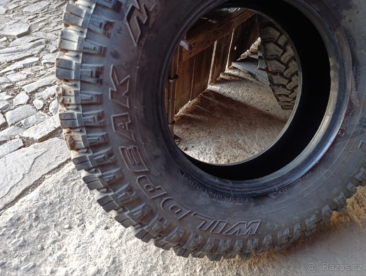 Offroad pláště 235/85 R16 Falken,Hankook