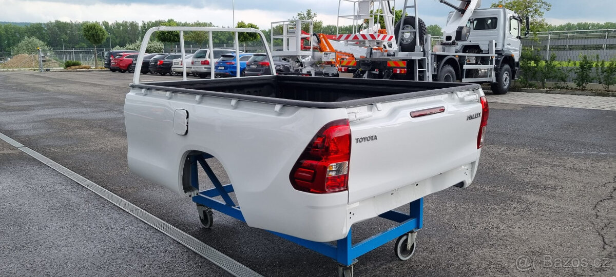 Toyota Hilux Kompletní korba Single Cab nová
