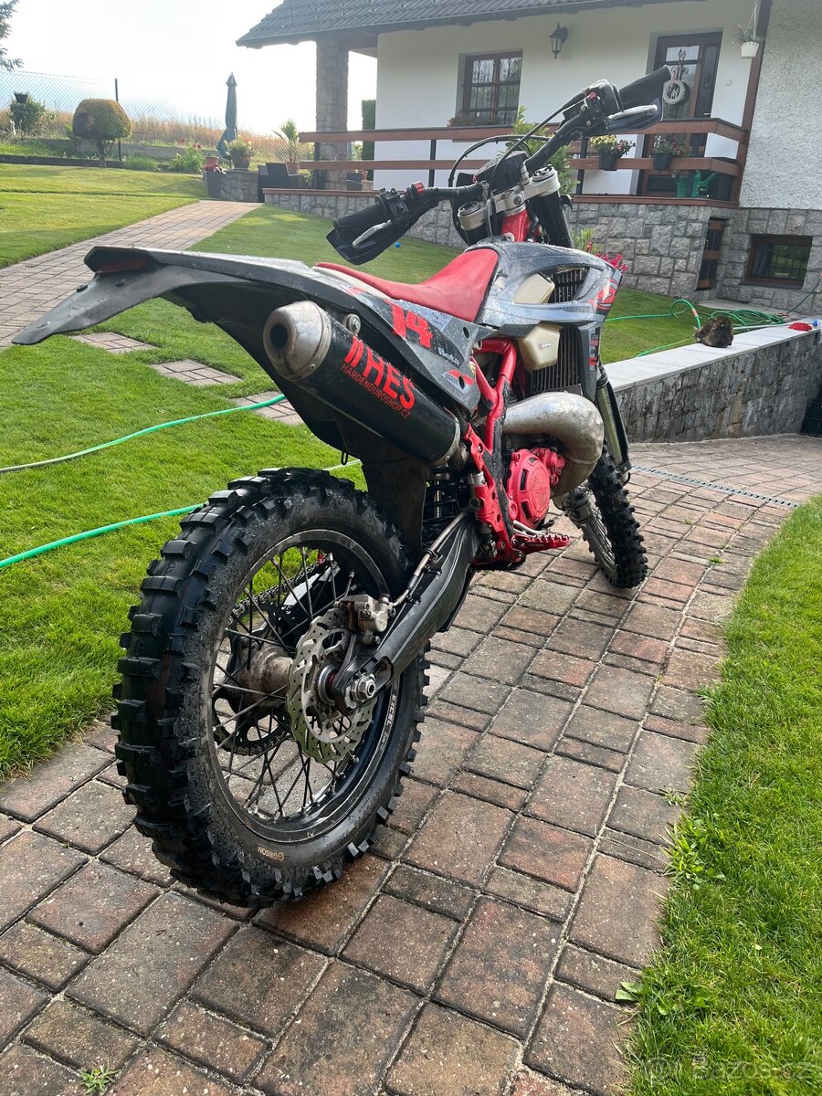Beta RR 300