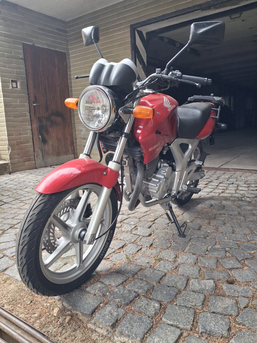 Honda CBF 250 - 3