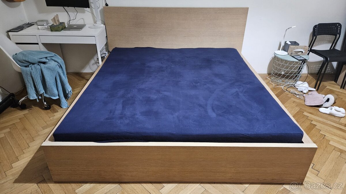 manželská postel Malm (Ikea) - 3