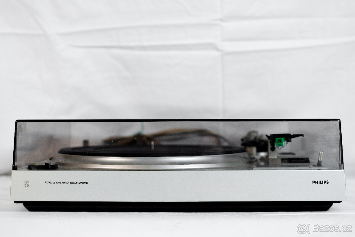 gramofon Philips F 711 - 3