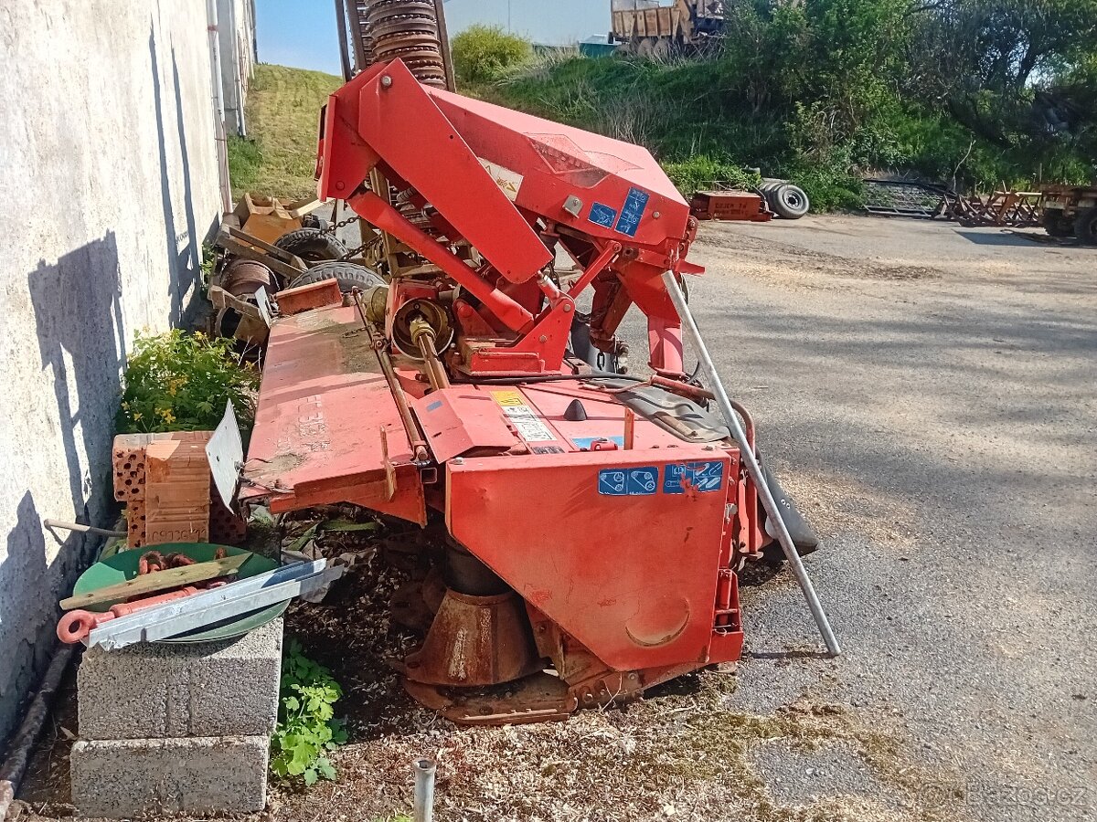 Čelní žací lišta. - 3