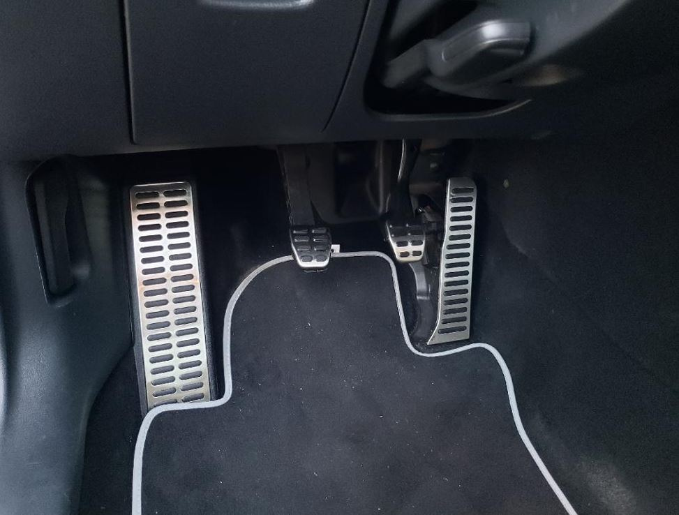 Nášlapy pedálů - Octavia II RS - 3