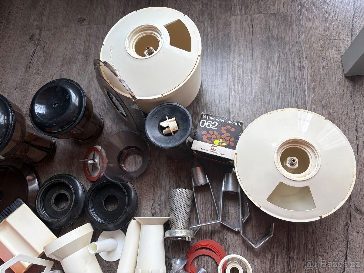 Kuchyňský robot ETA 0010 s bohatým příslušenstvím - 3