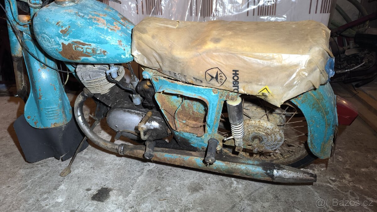 Iž planeta 2 , Iž 350, Ural, Dněpr - 3