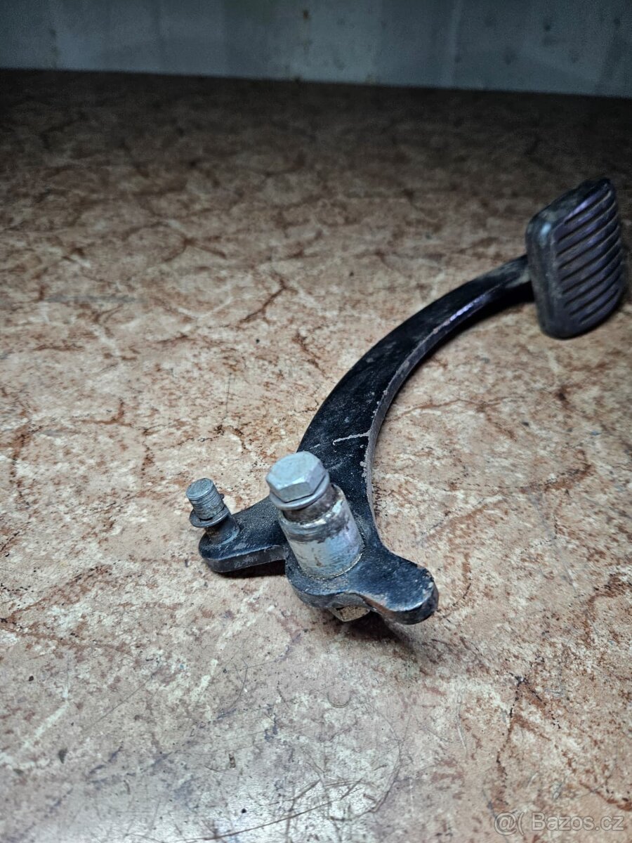 Pedál spojky Škoda 120 - 3