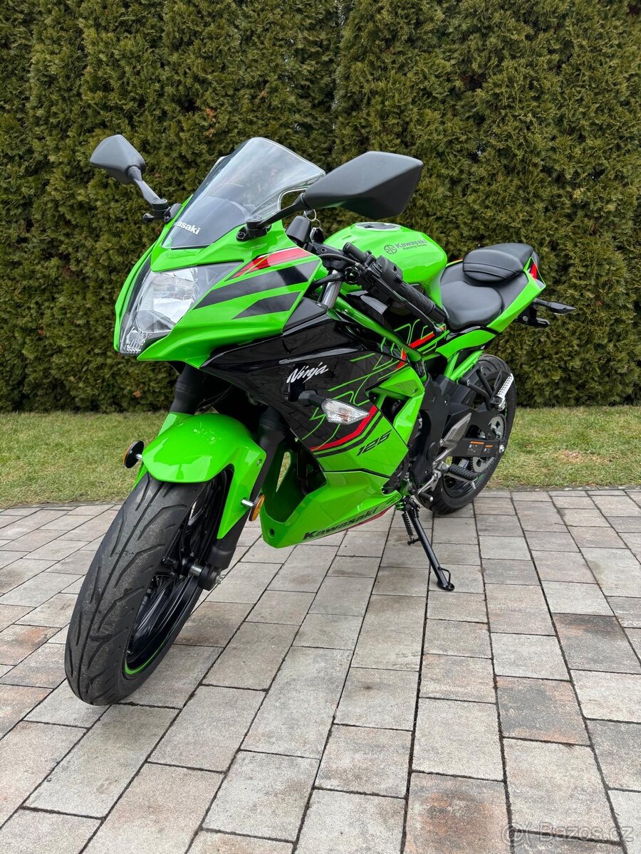 Kawasaki Ninja 125 - 3