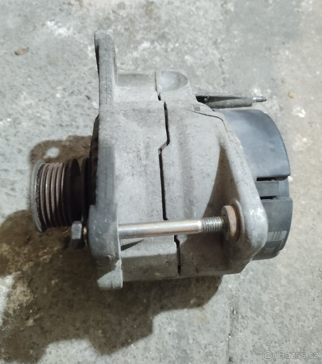 Alternátor BOSCH 14V 70A VW Škoda Felicie - 3