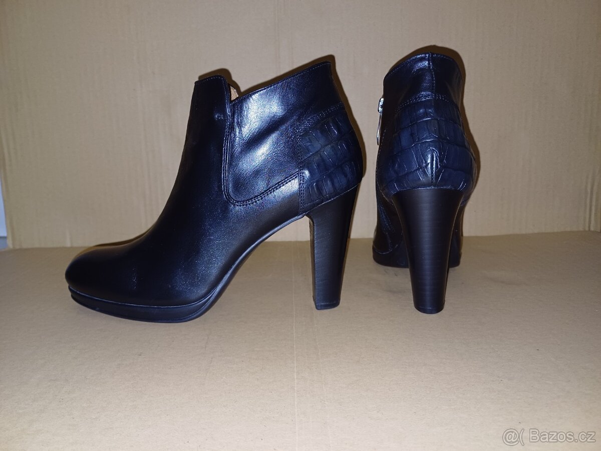 Černé kožené kotníkové boty vel.40 - 3