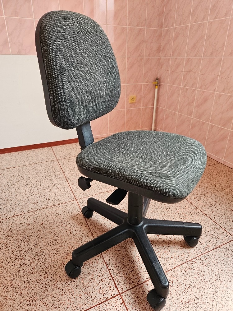 Otočná dětská židle - 3